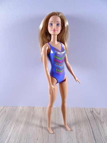 Barbie beach girl - beach,