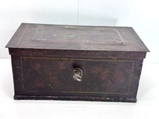Antik Metall Truhe Schatulle Geldkassette Handkasse Metallkiste mit Schloss 9149