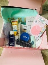 Glossy Box 11-teiliges Beauty Paket ELEMIS, Benefit Christmas Geschenkset Neu in OVP