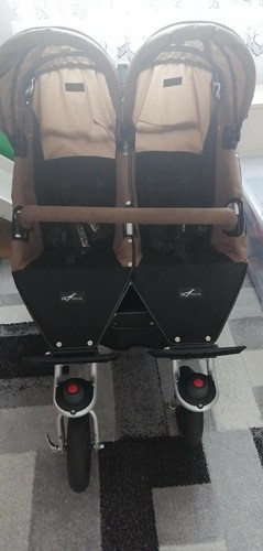 Zwillings kinderwagen - zwillings,