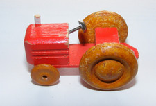DDR Spielzeug  Holzspielzeug Traktor  rot Zugmaschine Zirkus ? Bastelmaterial HO
