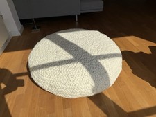 Strickpouf Aus Schurwoll Wolle
