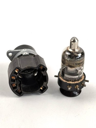 Röhre rv12 p2000 mit sockel - rv12,