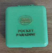 Small World Pocket Paradise mit 7 Figuren , KEIN Polly Pocket , 1992