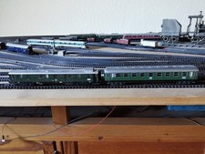 Minitrix Reisepackwagen und Schnellzugwagen 2. Klasse