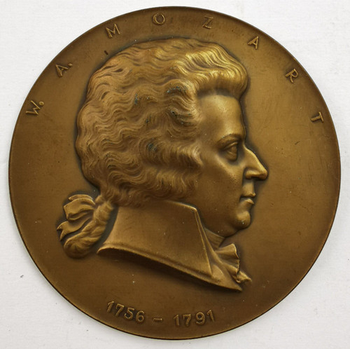 Wolfgang amadeus mozart bronze - amadeus,