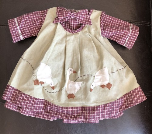 Puppenmode kleid schürze - kleid, +