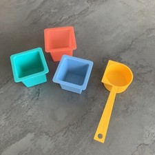 Tupperware Haushaltshelfer 4Stück; Eisformen und Kaffeelöffel