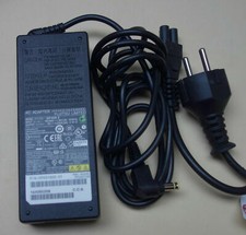 original Netzteil Fujitsu Siemens Lifebook S904 S935 S937 T730 P702  Ladekabel