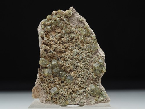 Granat var demantoid - granat,,
