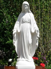 Schöne Statue groß Maria