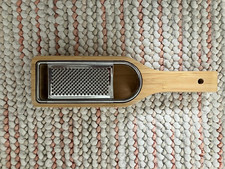 ROMINOX. Reibe. Käsereibe