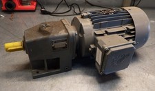 Getriebemotor Getriebebau Nord SK 100L/4 - 2,55kW 1730rpm i=82,57 230/400V