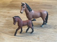 1x Schleichpferd/ Stute + 1x