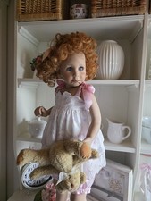 Niedliche Susan Lippl Künstlerpuppe PIPPINA Puppe