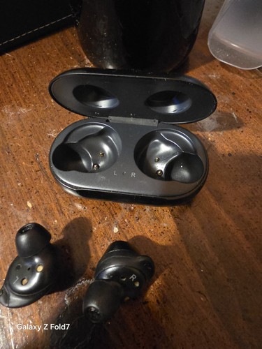 Samsung galaxy buds earbuds - galaxy,