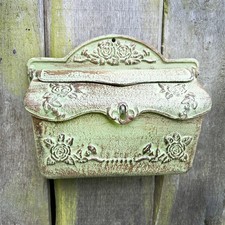 Wand-Briefkasten aus Eisen wie