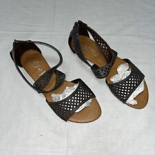 Free for Humanity Damen