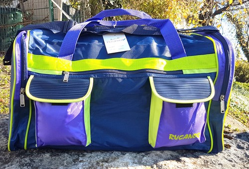 Sporttasche mit nassfach und - mit,
