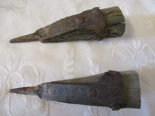 Deko 2 alte geschmiedete Eisenspitzen Stützen für Holz-Sprossenleiter 17x6x5 cm