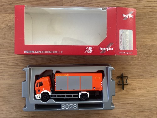Herpa 090735 88 - mb, wlf