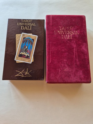 Dali universal luxe - dali, de
