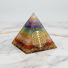 Chakra Orgonit Pyramide Weiße