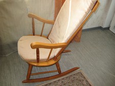  60er-70er Schaukelstuhl/ Schaukelsessel /Armlehnstuhl mit Auflagen