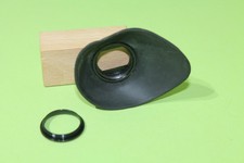 VINTAGE Augenmuschel / Eyecup, Tropfenform, Gummi, mit Metall-Bajonett