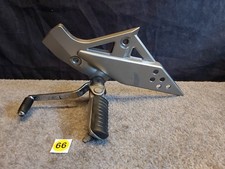 Z 750 ZR750J Fussraste Fußrasten vorne links Hebel Grundplatte Halteplatte 8/66