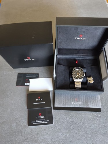 Tudor heritage black bay - black, 41