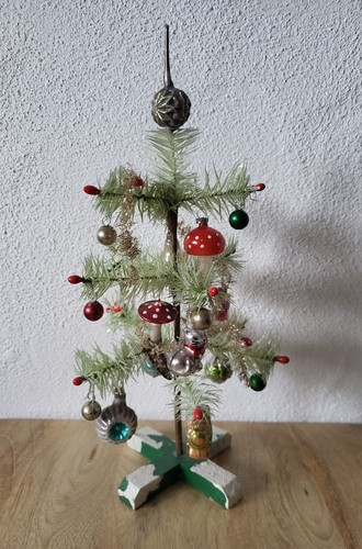 Kleiner alter federbaum - alter,