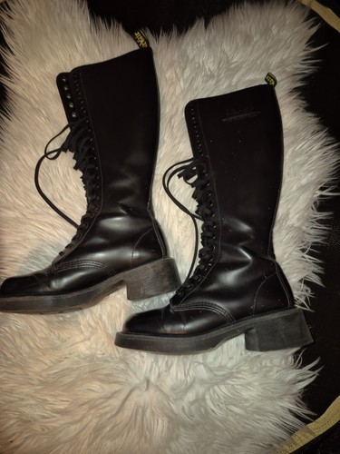 Martens 1420 loch gr 38 - dr,