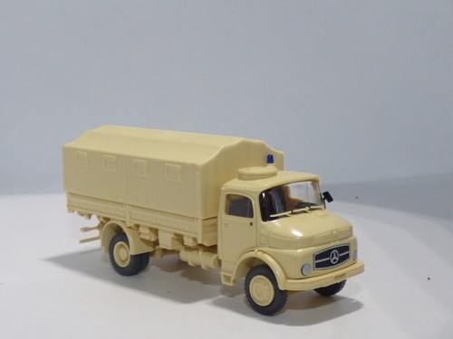 Preiser mercedes benz la - preiser, 1:87