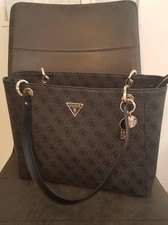 GUESS Shopper NOELLE II TOTE