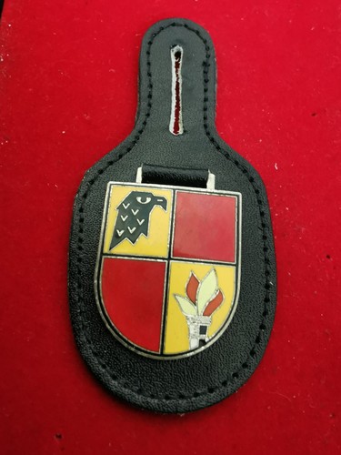 Brustanhänger