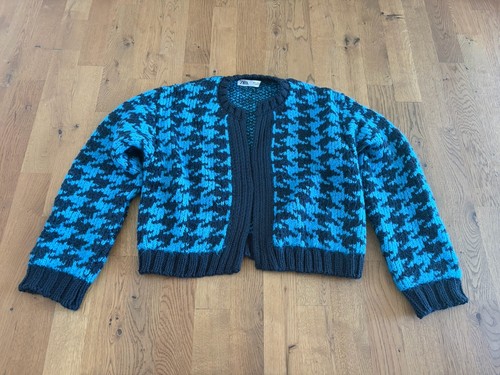 Strickjacke muster blau - strickjacke,