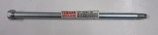 Neue originale Yamaha Radachse
