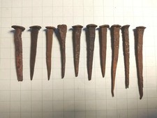 10 Stück Antike geschmiedete Nägel 48 bis 70 mm Lang, rostig