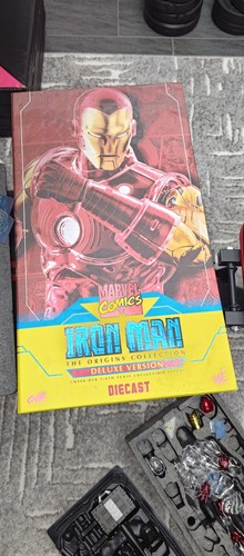 Hot toys iron - iron, man