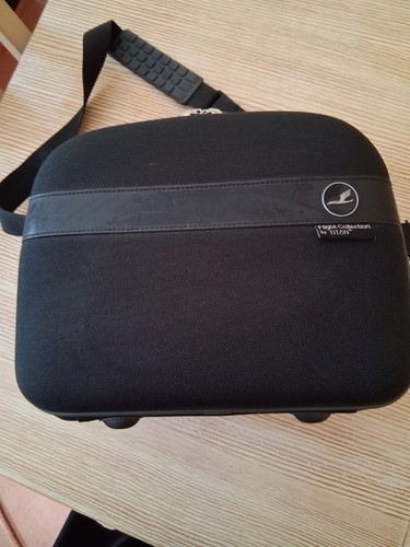 Lufthansa board case - lufthansa,