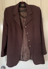 Klassisches lila Vintage Anzug