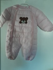 BABY Overall mit Bärenmotiv . Größe 100 . Neu und ungetragen