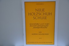 Neue Holzschuh-Schule