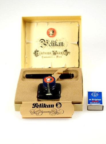 Pelikan 150 tradition - pelikan, "tradition"