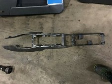 Volkswagen VW Polo 9N 9N3 Mittelkonsole Mittelarmlehne Verkleidung Blende