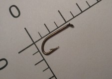 ANTIQUE MUSTAD #12 FLY TYING