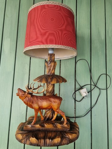 Vintage holz lampe mit - holz, hirsch