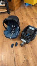 Maxi Cosi Babyschale mit Isofix Station für Auto