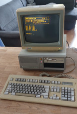 Commodore PC10-III IBM comp. XT Computer mit MFM Festplatte 33 Mbyte und Monitor